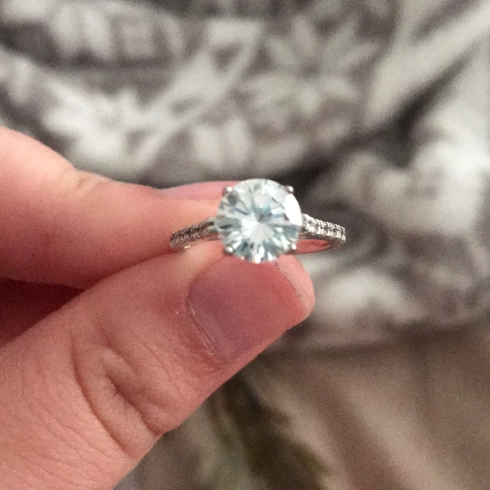 Dimond ring